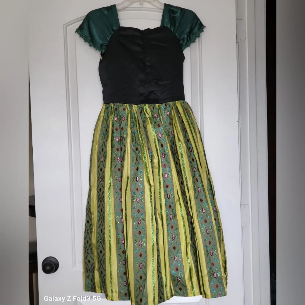 ♥️NWT♥️ TRISH SCULLY PLATINUM COLLECTION GIRLS COSTUME - Picture 2 of 13